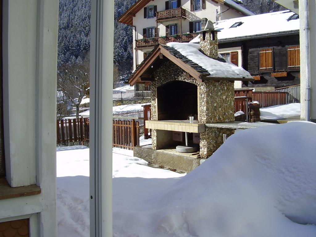 Les Alpes Hotel Finhaut Exterior foto