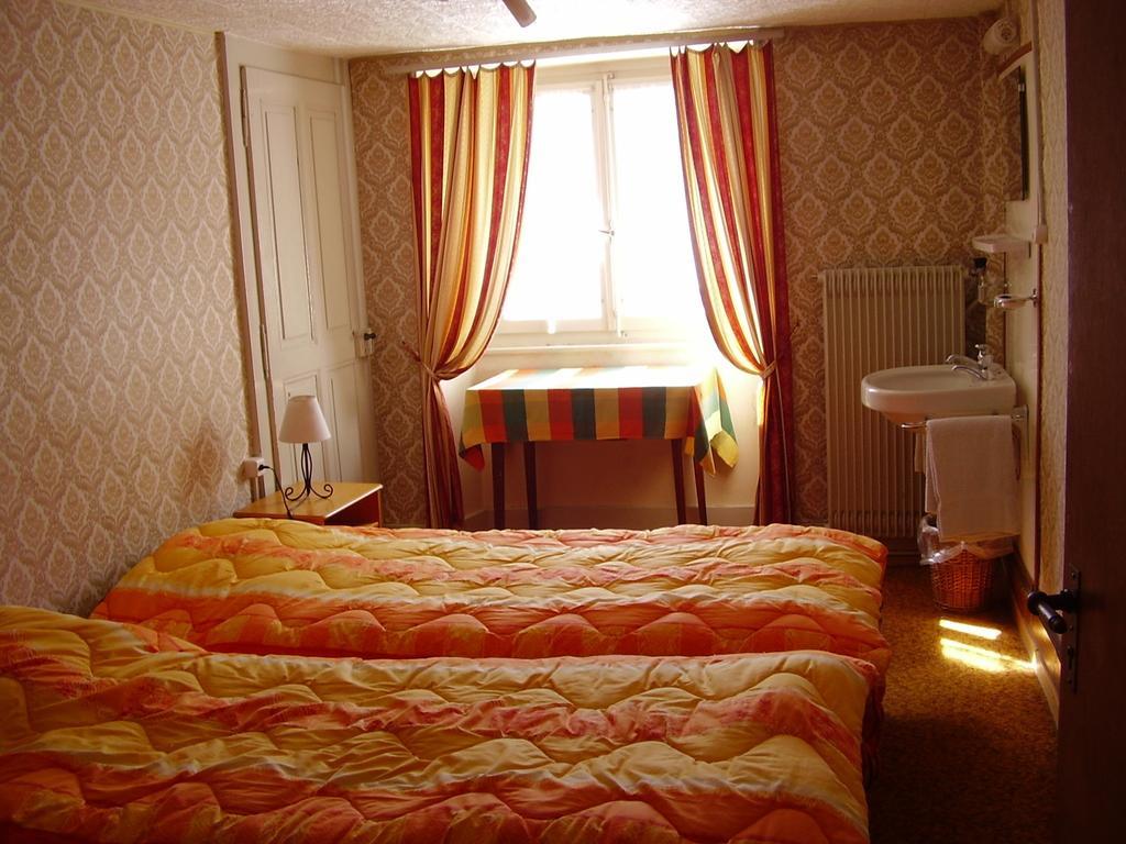 Les Alpes Hotel Finhaut Habitación foto
